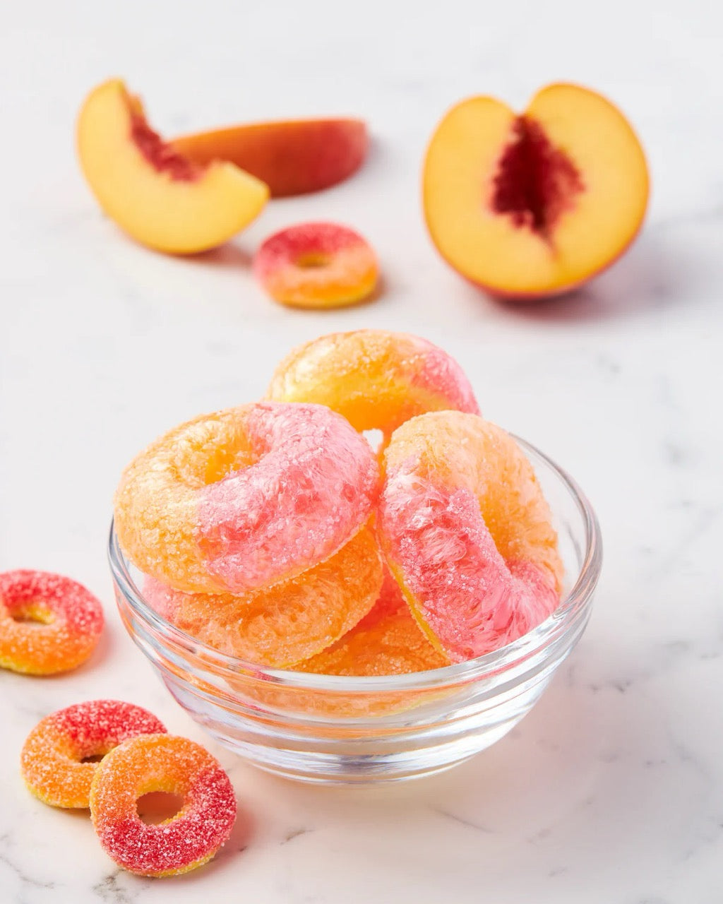 Freeze-dried peach rings - Lyo & co.
