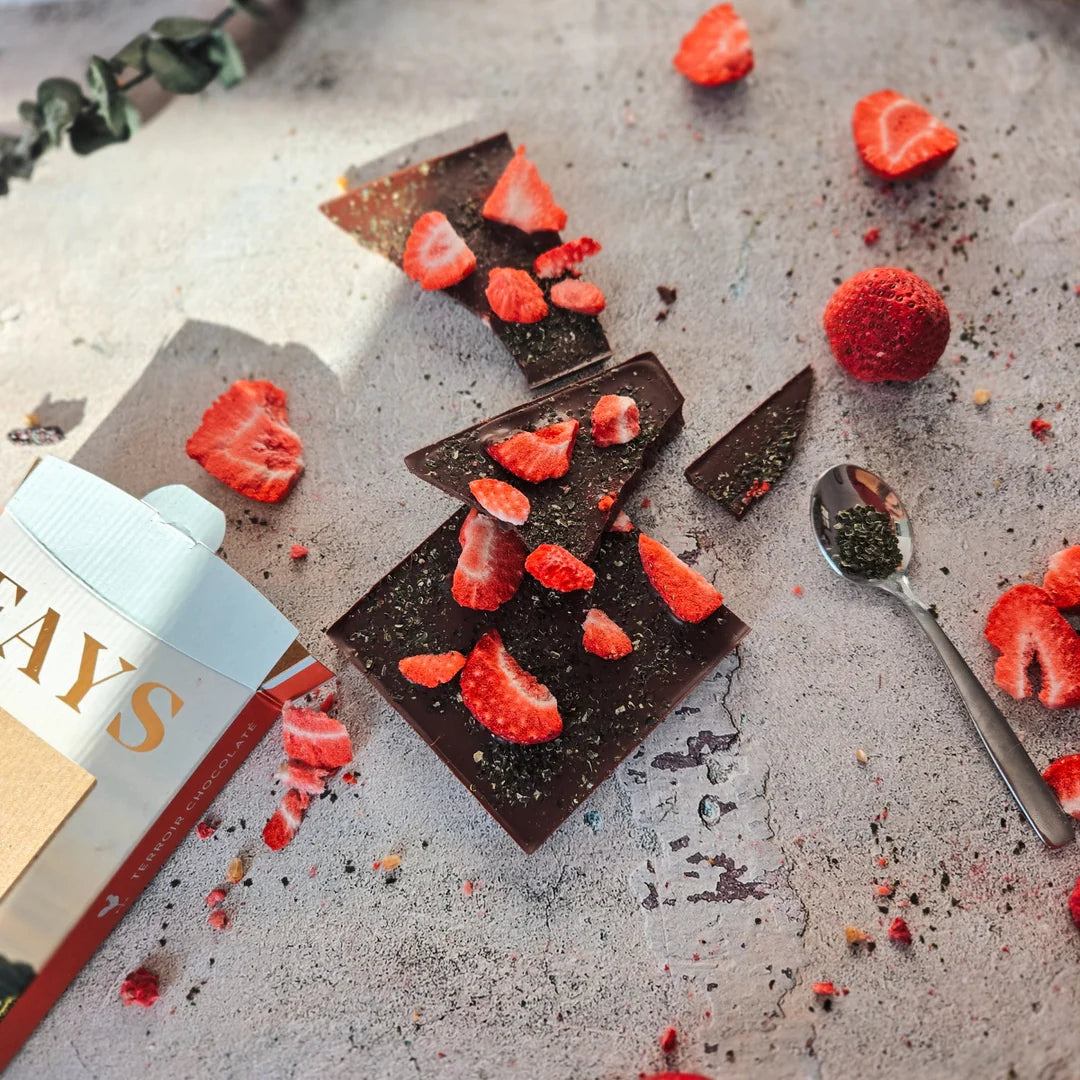 Tablette de Chocolat noir, fraises et kombu royal du Québec - Fays